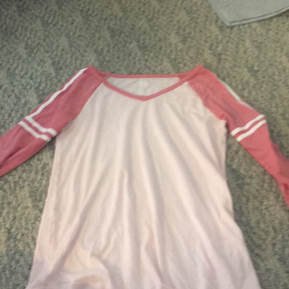 3/4 sleeved shirt